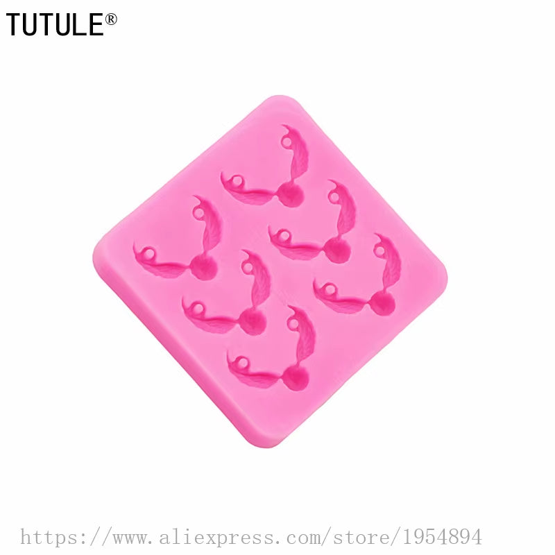 Angel Wings Keychain Silicone Mold-Fondant Polymer Chocolate Cake Clay Silicone Keychain Necklace Mould,Epoxy Resin Craft Mould